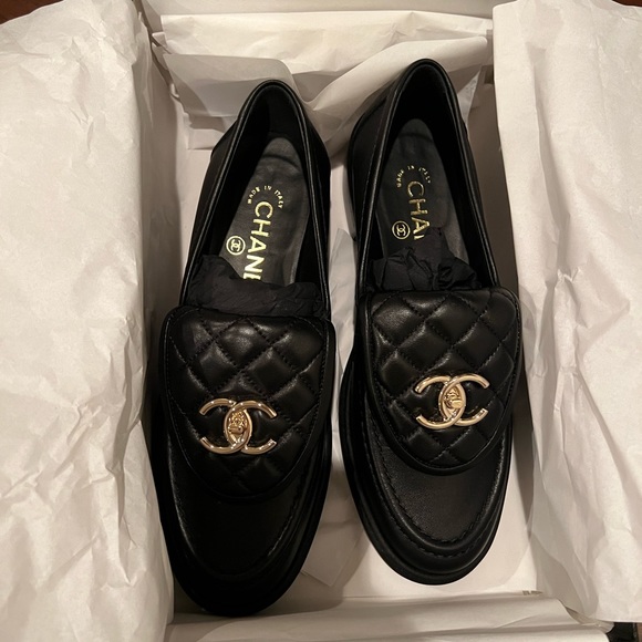 Chanel Loafers - Picture 2 of 2